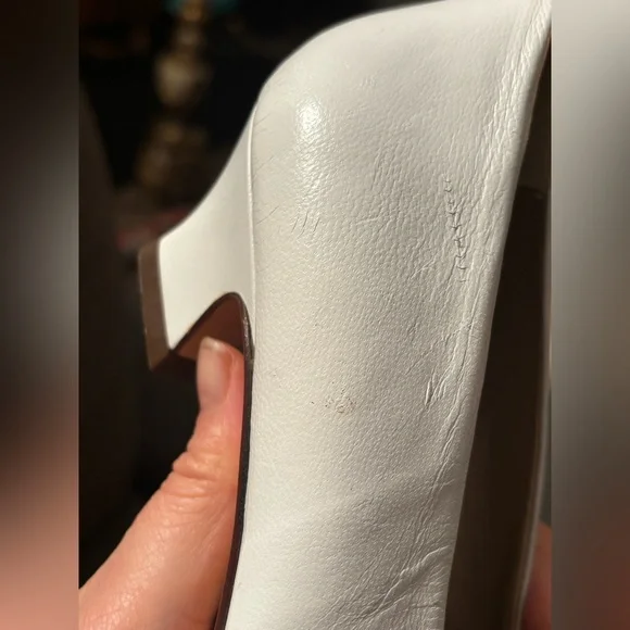 Vintage Bandolino Made in Italy Ivory Leather Pumps with Sculptural Bow 8.5 N - Picture 13 of 16